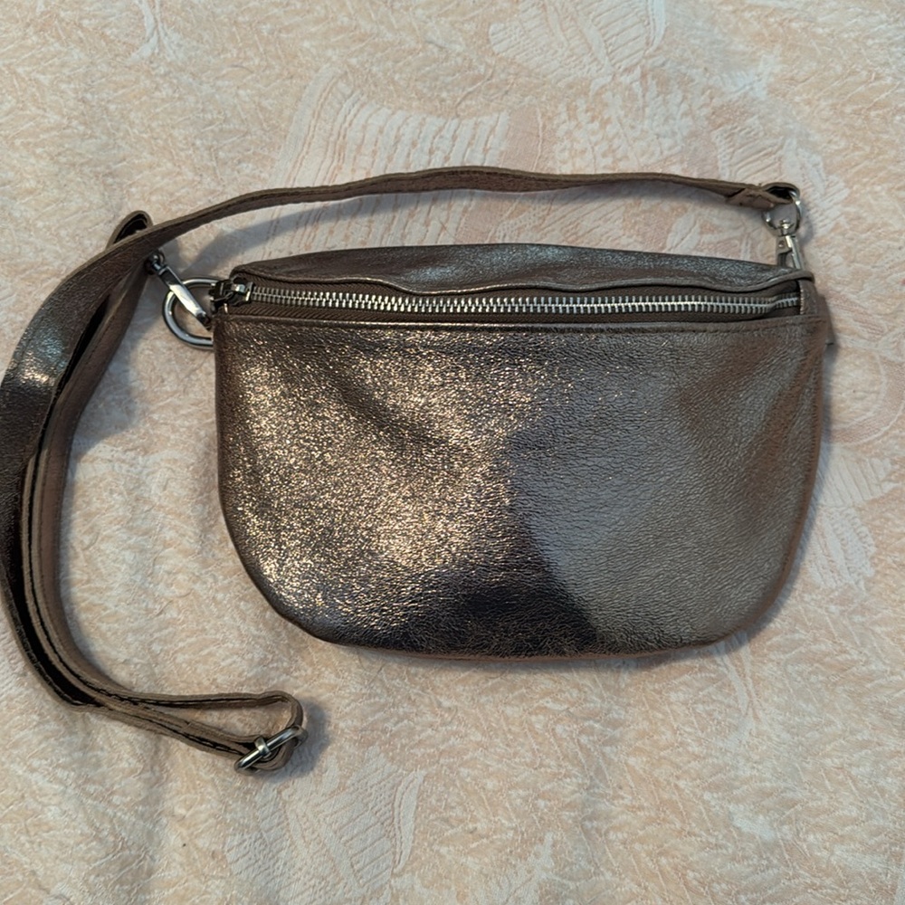 NWOT MADE IN ITALY Metallic Crossbody Bag